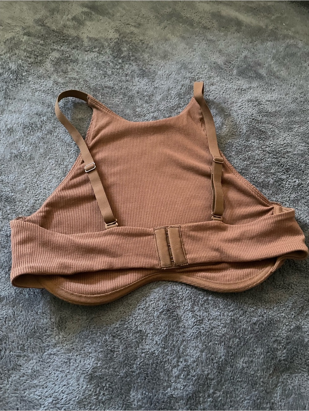 SKIMS Ribbed Underwire Bra Top - Picture 2 of 3